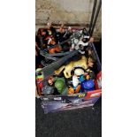 BOX LOT OF FIGURES ETC