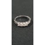 14CT WHITE GOLD 9 STONE DIAMOND RING