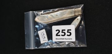 2 MOTHER OF PEARL KNIVES (1 SILVER)