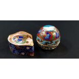 PAIR OF CLOISONNE PILL BOXES