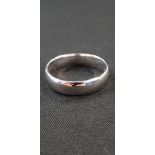 GENTS WHITE GOLD WEDDING BAND