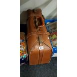 VINTAGE LEATHER SUITCASE