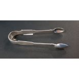 PAIR OF IRISH SILVER SUGAR TONGS - DUBLIN 1829/30, CIRCA 71 GRAMS