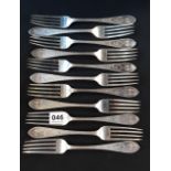 11 SILVER DINNER FORKS - LONDON 5X 1895/96, 6X 1902/03 CIRCA 705 GRAMS