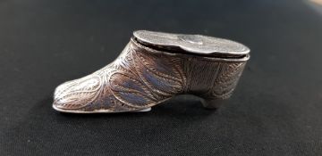 SILVER SHOE SNUFF BOX