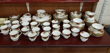 EXTREMELY LARGE QUANTITY OF ROYAL ALBERT COUNTRY ROSE