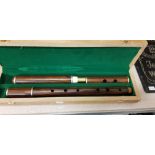 CASED 3 PIECE FLUTE