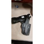 S+W SQ 1/90 BLACK LEATHER HOLSTER AND BELT