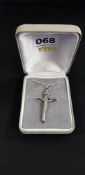 SILVER CRUCIFIX CROSS ON CHAIN (BOXED)
