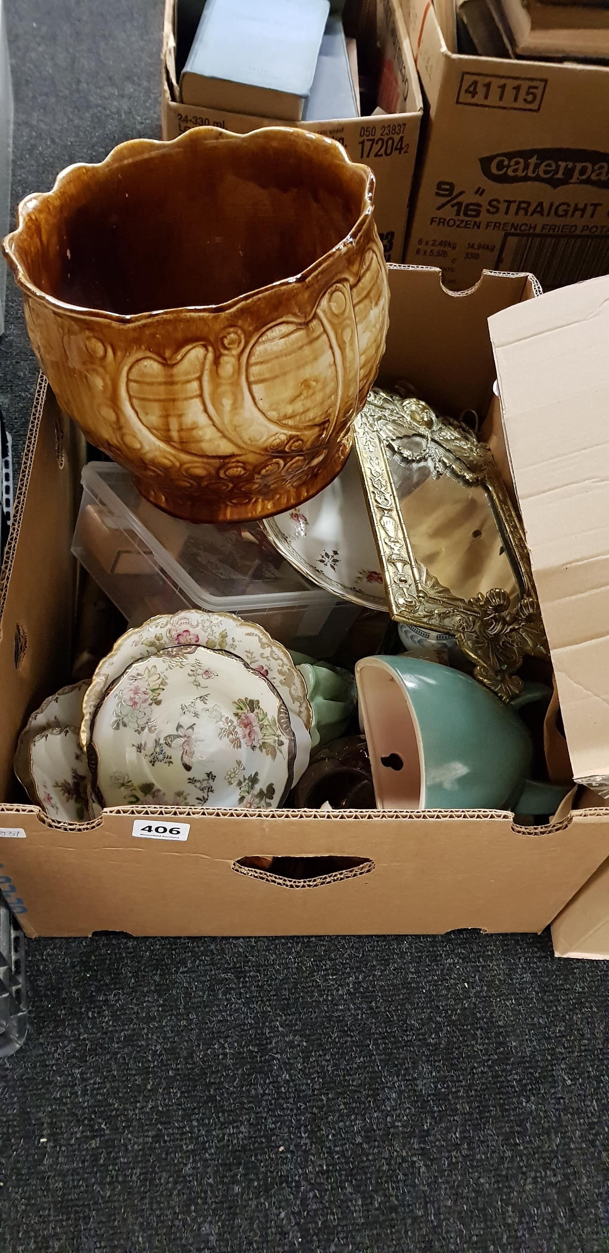 BOX LOT OF ORNAMENTS