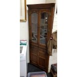 OAK CORNER CABINET