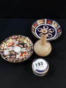 2 CROWN DERBY DISHES , MINIATURE VASE & PILL BOX