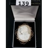 ANTIQUE 9CT GOLD CAMEO BROOCH