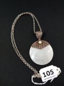 SILVER MOTHER OF PEARL PENDANT ON CHAIN