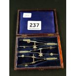 POCKET SIZE BOXED AND VELVET LINED COMPASS SET