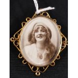 ROLLED GOLD VICTORIAN MOURNING PORTRAIT BROOCH