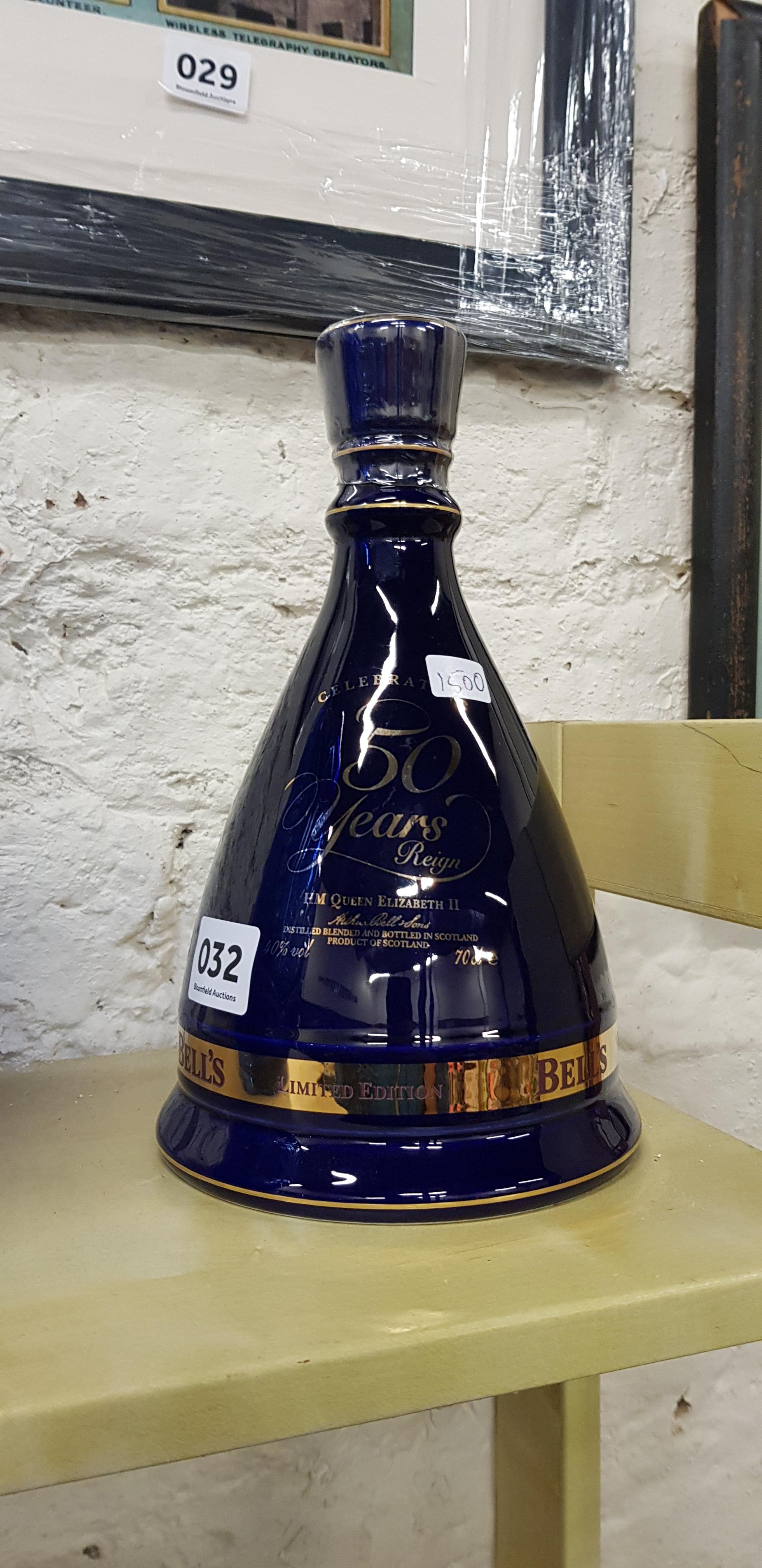 BOTTLE OF BELLS WHISKEY TO CELEBRATE 50 YEARS OF QUEENS REIGN