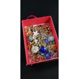 BOX OF ASSORTED EARRINGS TO INCLUDE SILVER