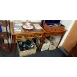 PAIR OF CROSS BANDED SINGLE DRAWER SIDE TABLES