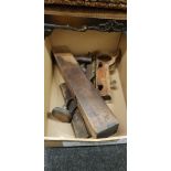BOX LOT OF OLD JOINERS PLANES
