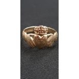 9CT GOLD CLADDAGH RING (4.2 GRAMS)