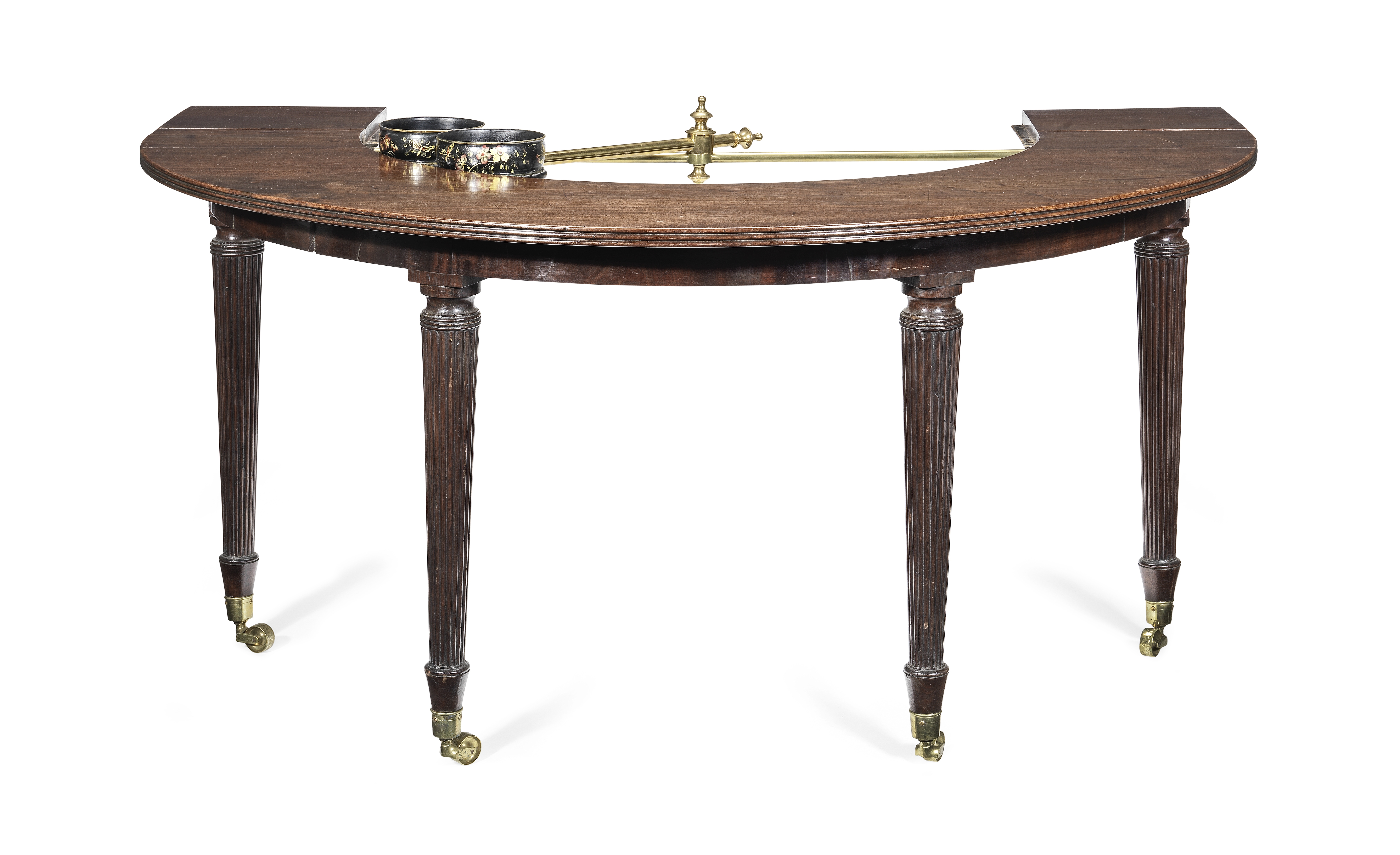 A Regency mahogany wine, hunt or social table in the manner of Gillows - Image 3 of 6