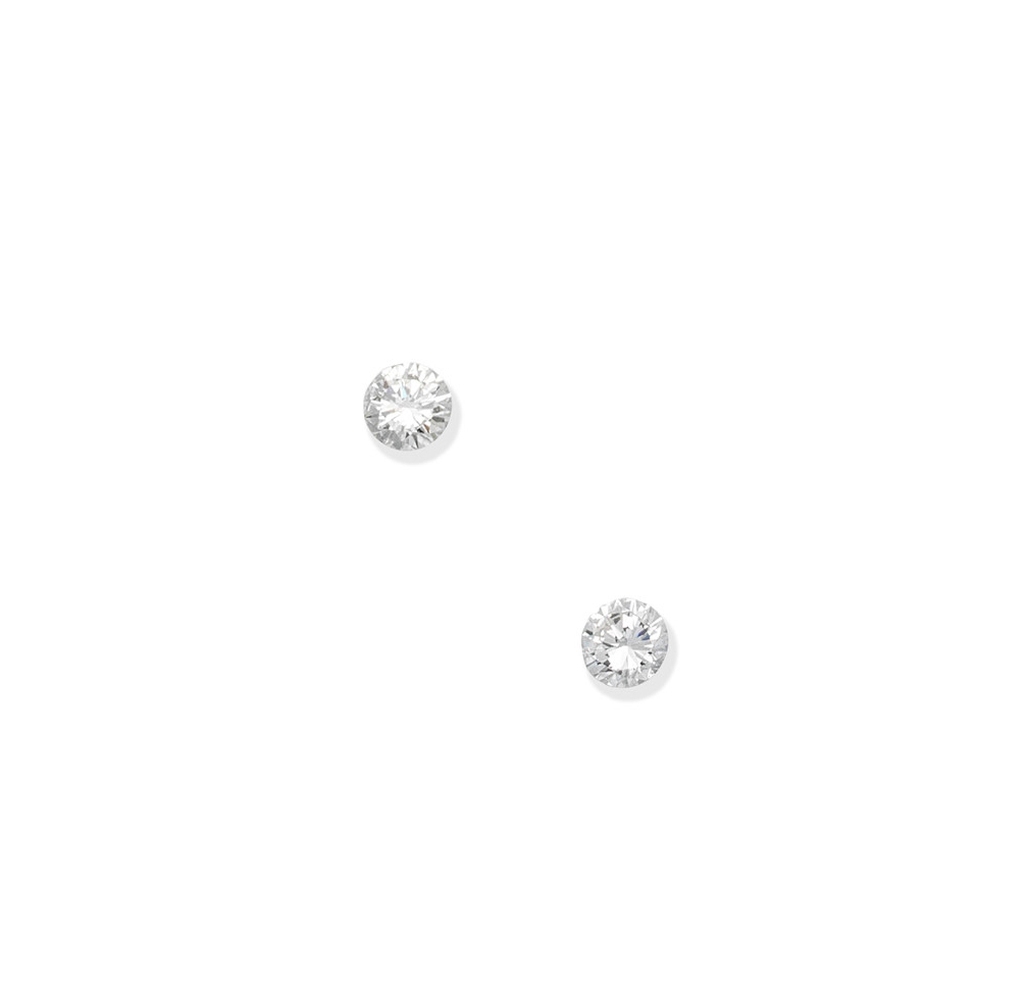 Two unmounted diamonds (2)