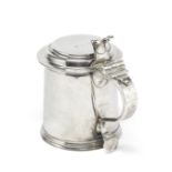 A Queen Anne silver tankard Joseph Stokes, London 1702