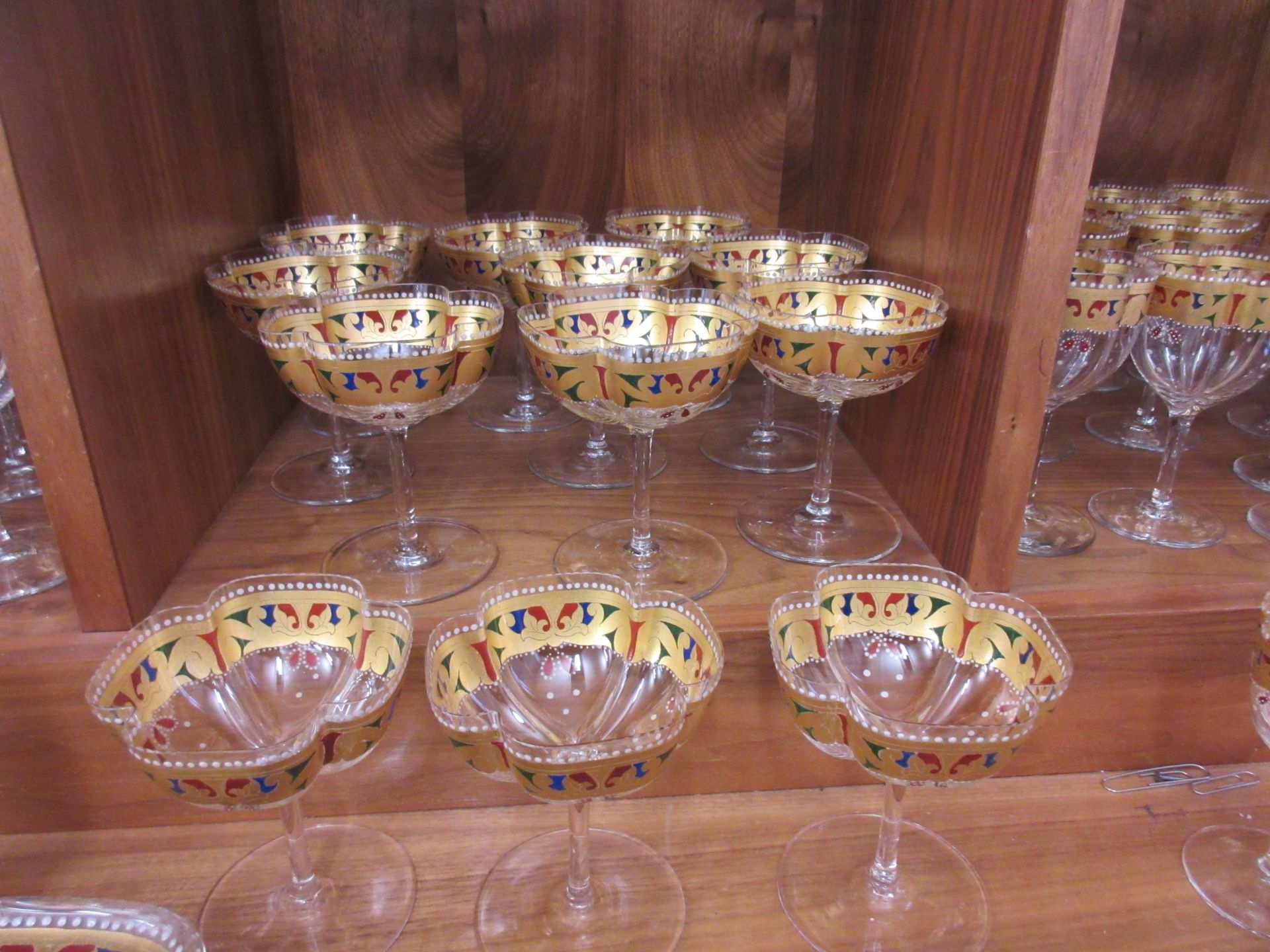 A large collection of continental polychrome and gilt decorated glassware Circa 1900 - Bild 5 aus 21