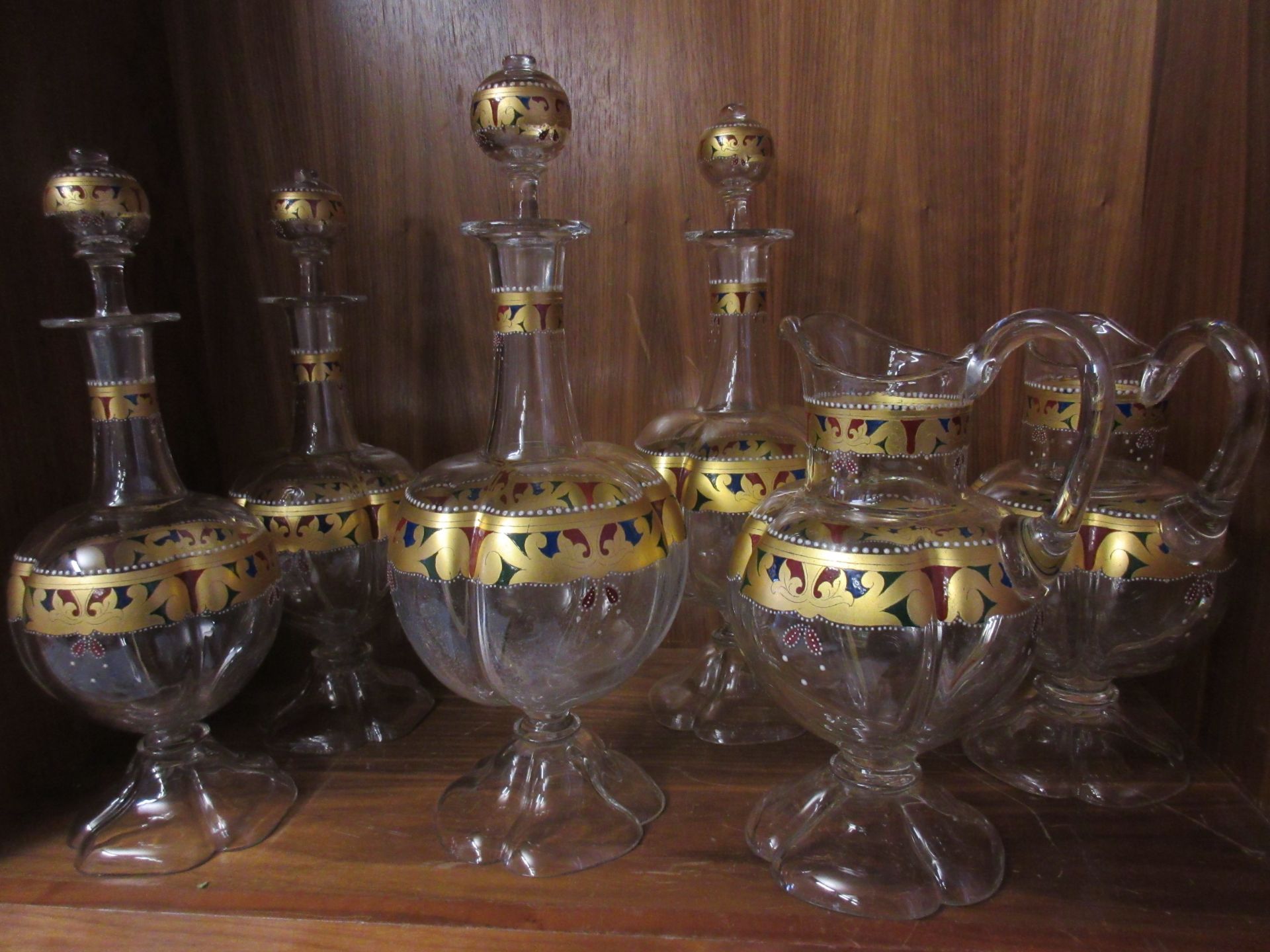 A large collection of continental polychrome and gilt decorated glassware Circa 1900 - Bild 2 aus 21