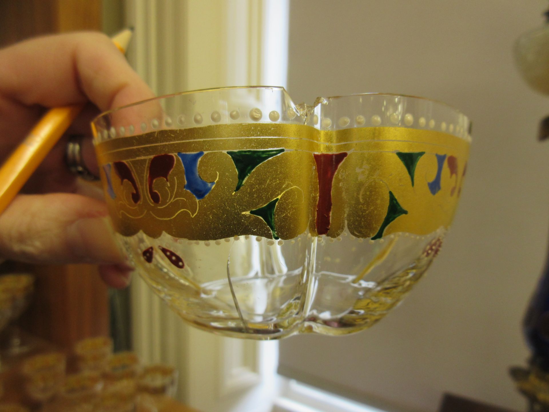 A large collection of continental polychrome and gilt decorated glassware Circa 1900 - Bild 21 aus 21