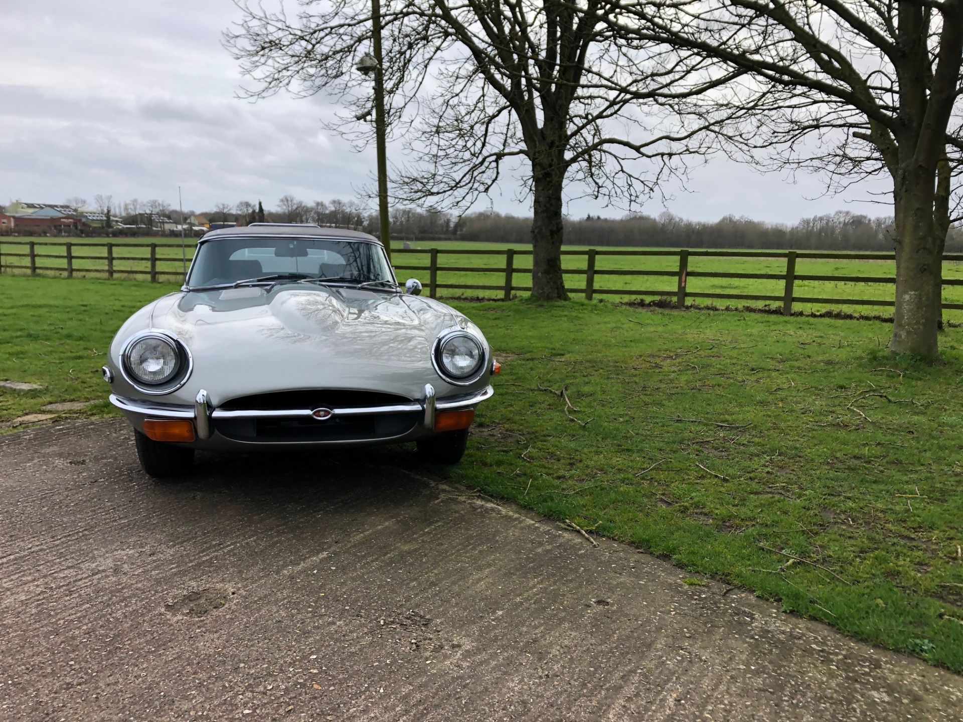 1969 Jaguar E-Type Series 2 4.2-Litre Chassis no. 1R11322 - Bild 12 aus 17