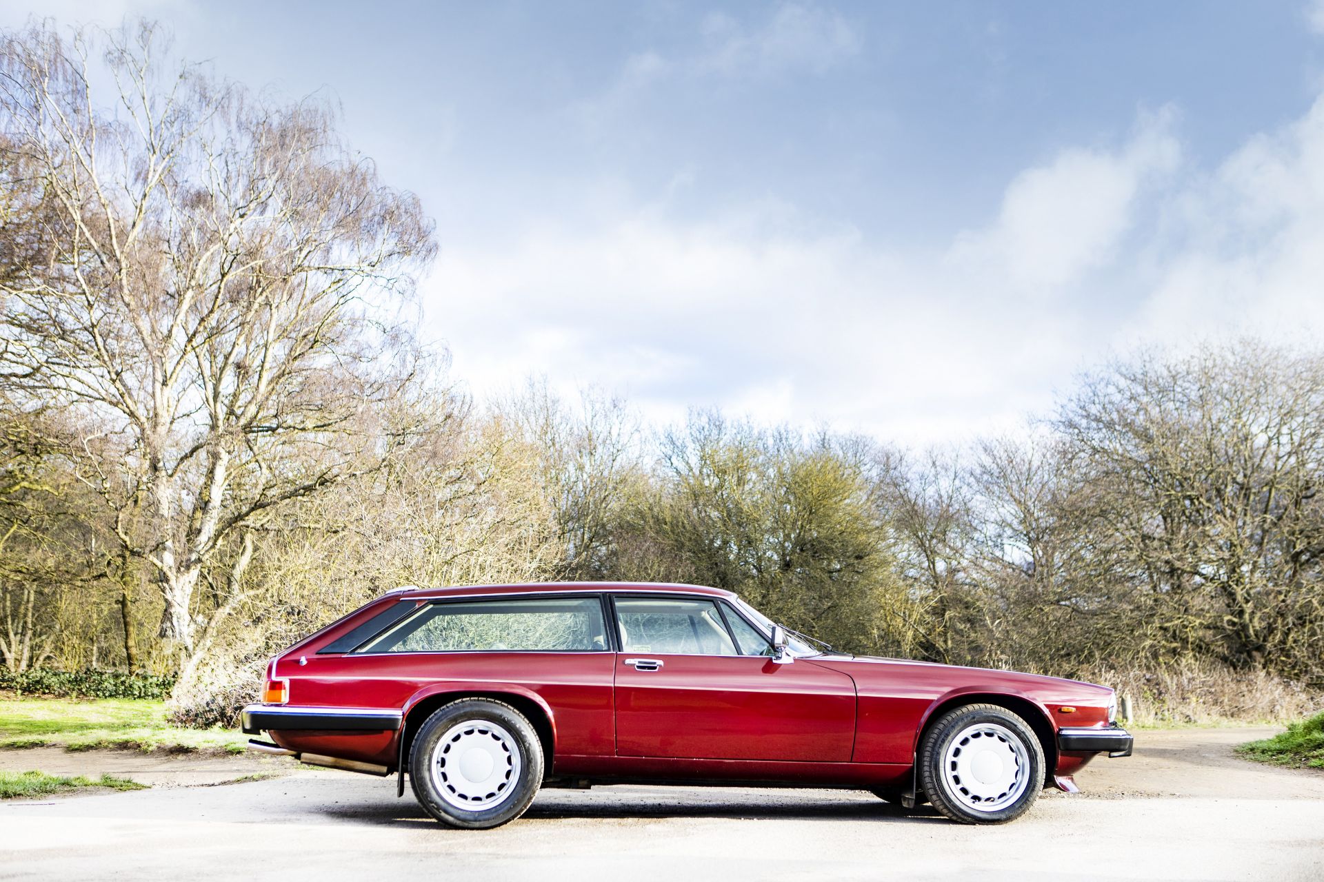 1986 Jaguar XJ-S TWR V12 HE 6.1-Litre Lynx Eventer Sports Estate Chassis no. SAJJNAEW3BC130568 - Bild 32 aus 47