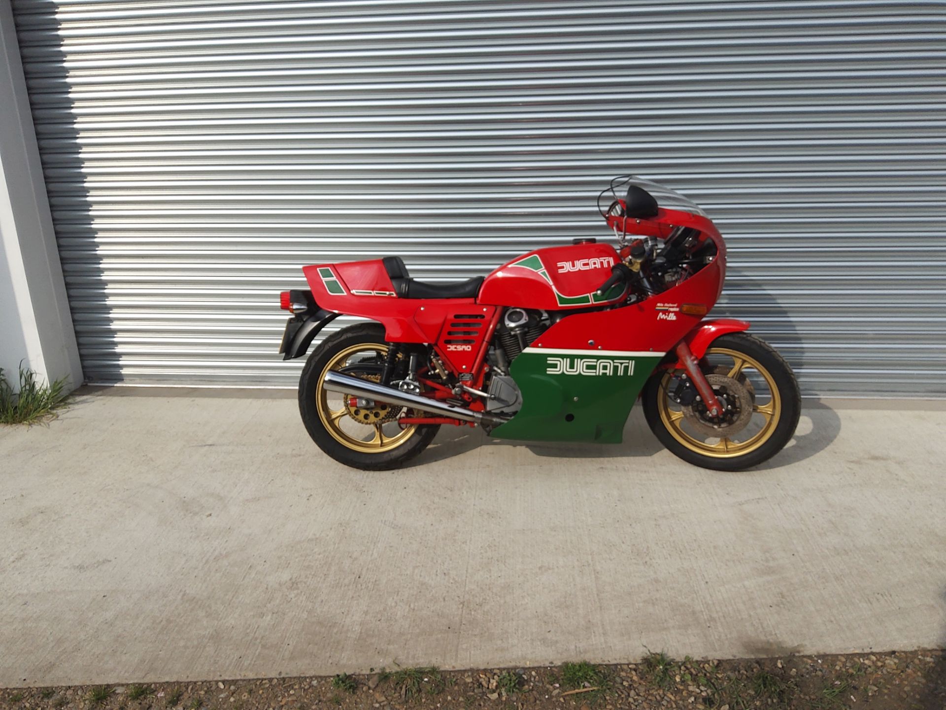 1986 Ducati 1,000cc Mike Hailwood Replica 'Mille' Frame no. ZDM1000R100700 Engine no. ZDM1000100905 - Bild 7 aus 28