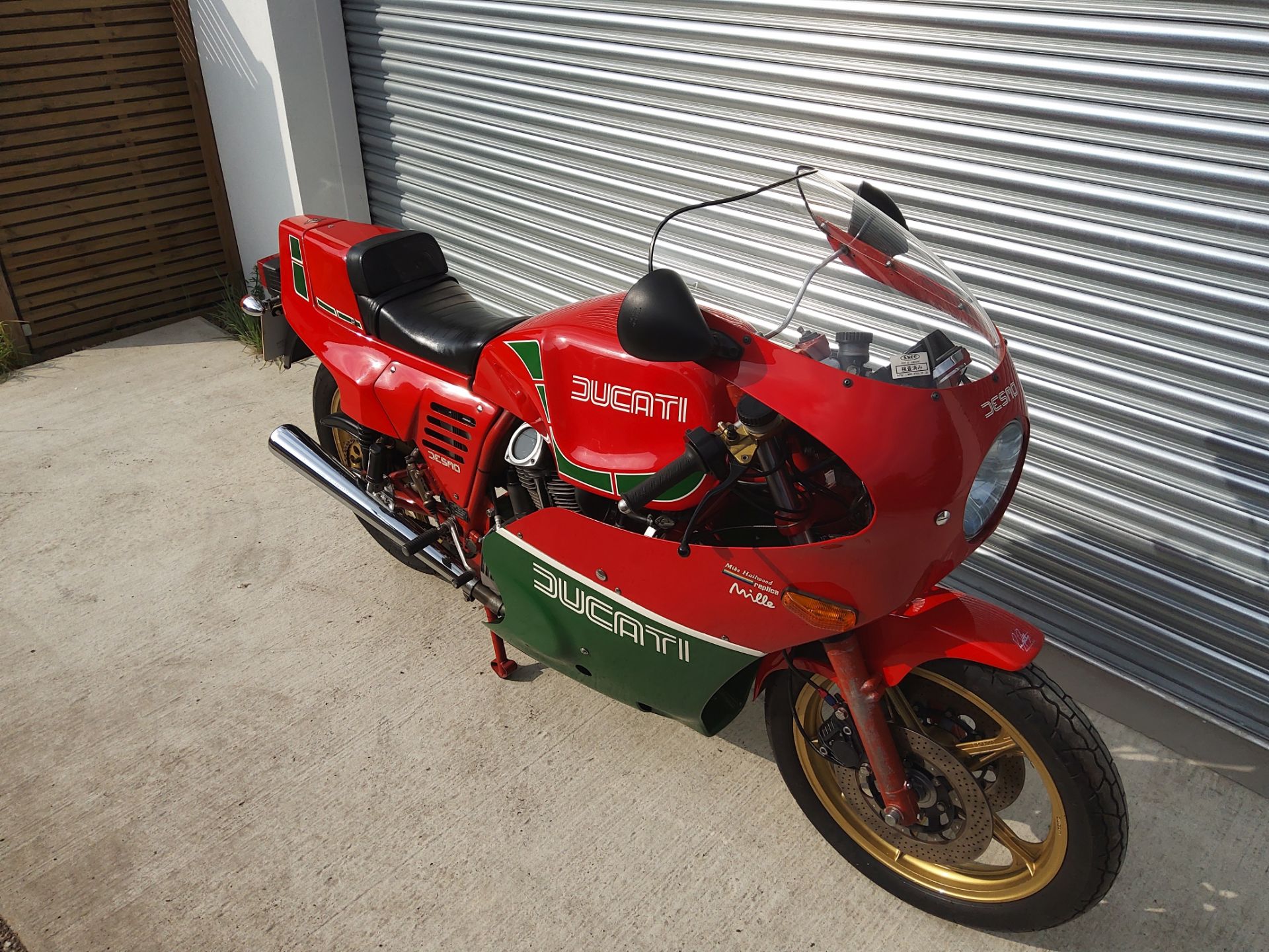 1986 Ducati 1,000cc Mike Hailwood Replica 'Mille' Frame no. ZDM1000R100700 Engine no. ZDM1000100905 - Bild 15 aus 28