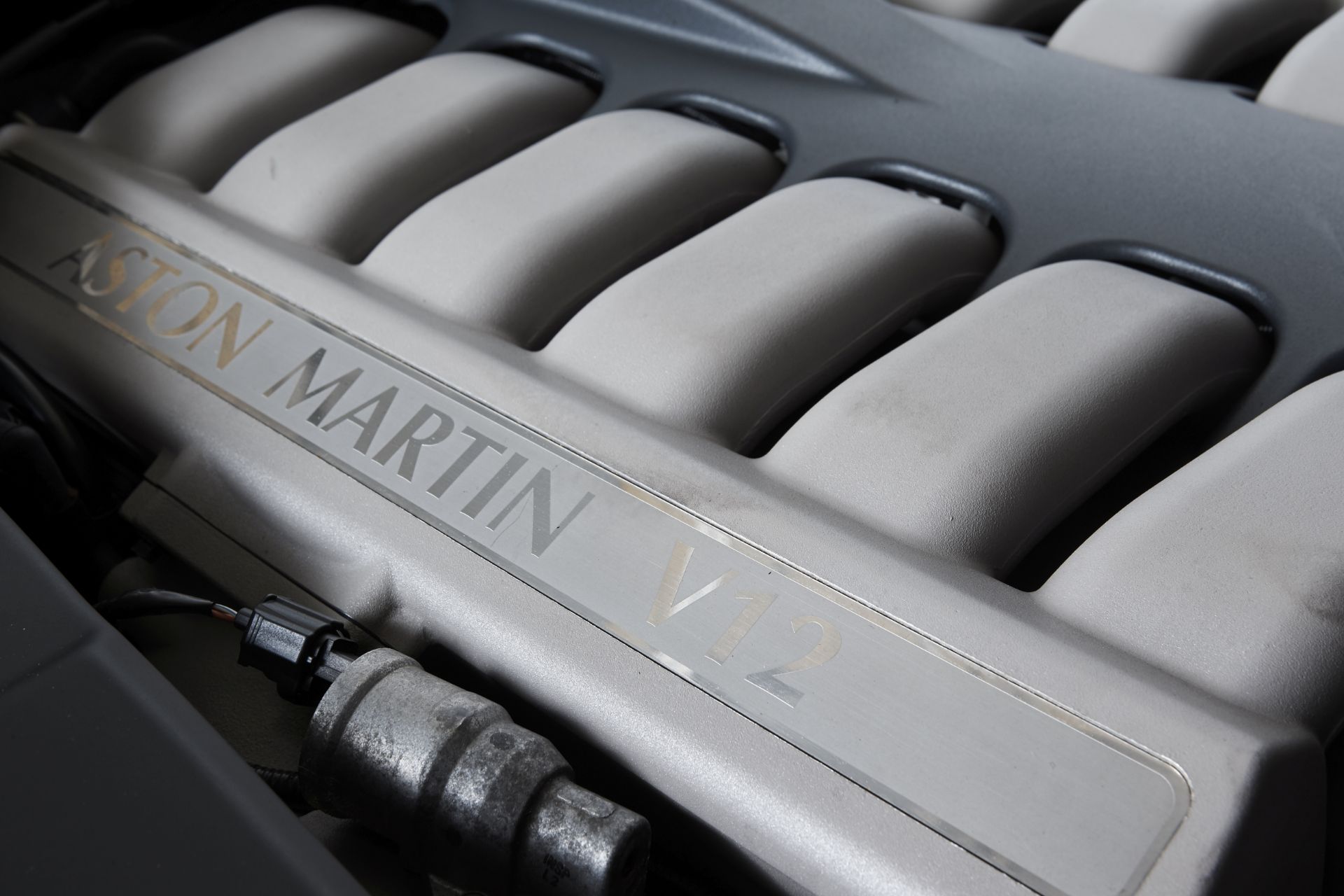 2004 Aston Martin DB7 Zagato Chassis no. SCFAE12323K700082 - Bild 12 aus 14