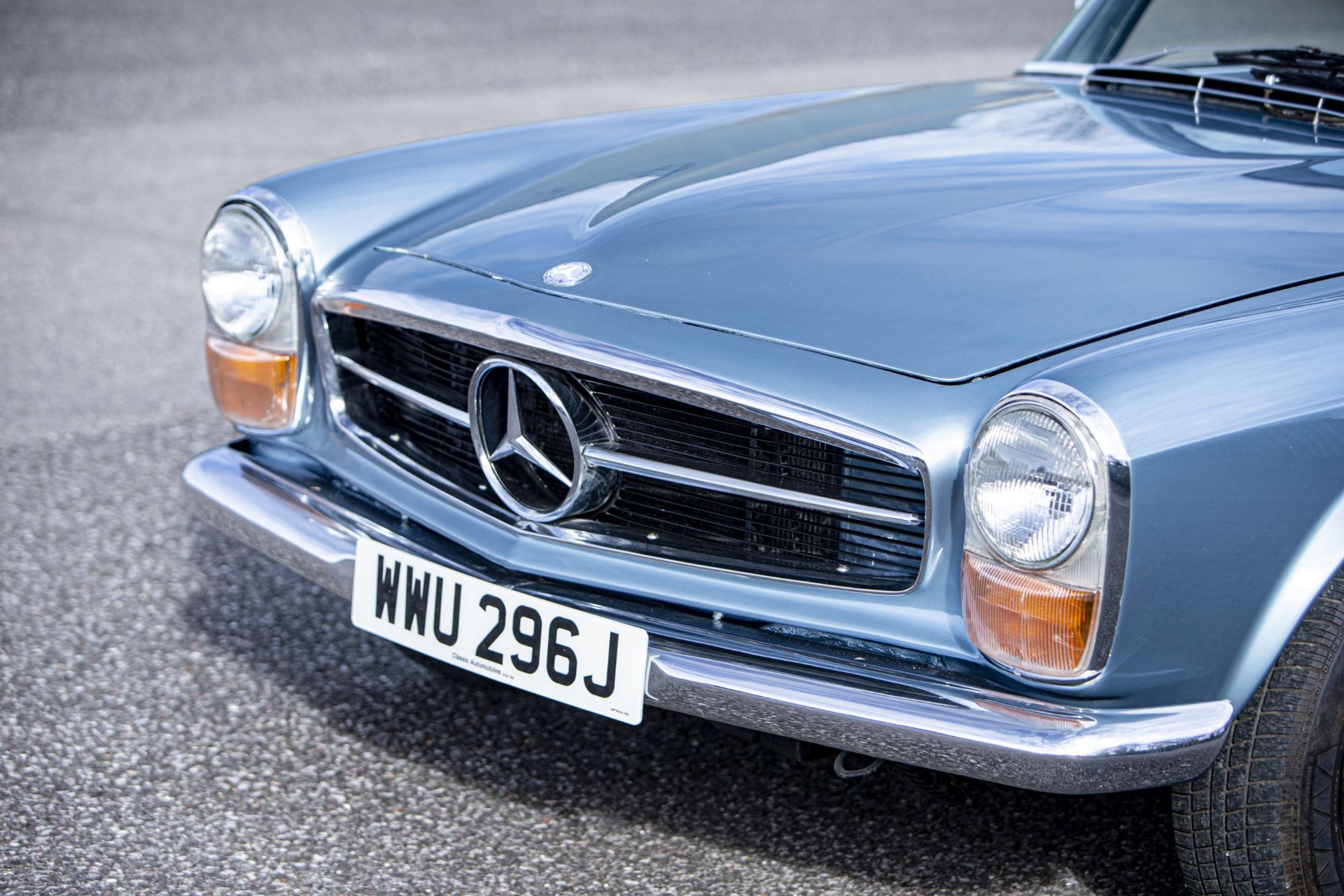 1970 Mercedes-Benz 280SL Convertible with Hardtop Chassis no. 022648 - Bild 13 aus 39