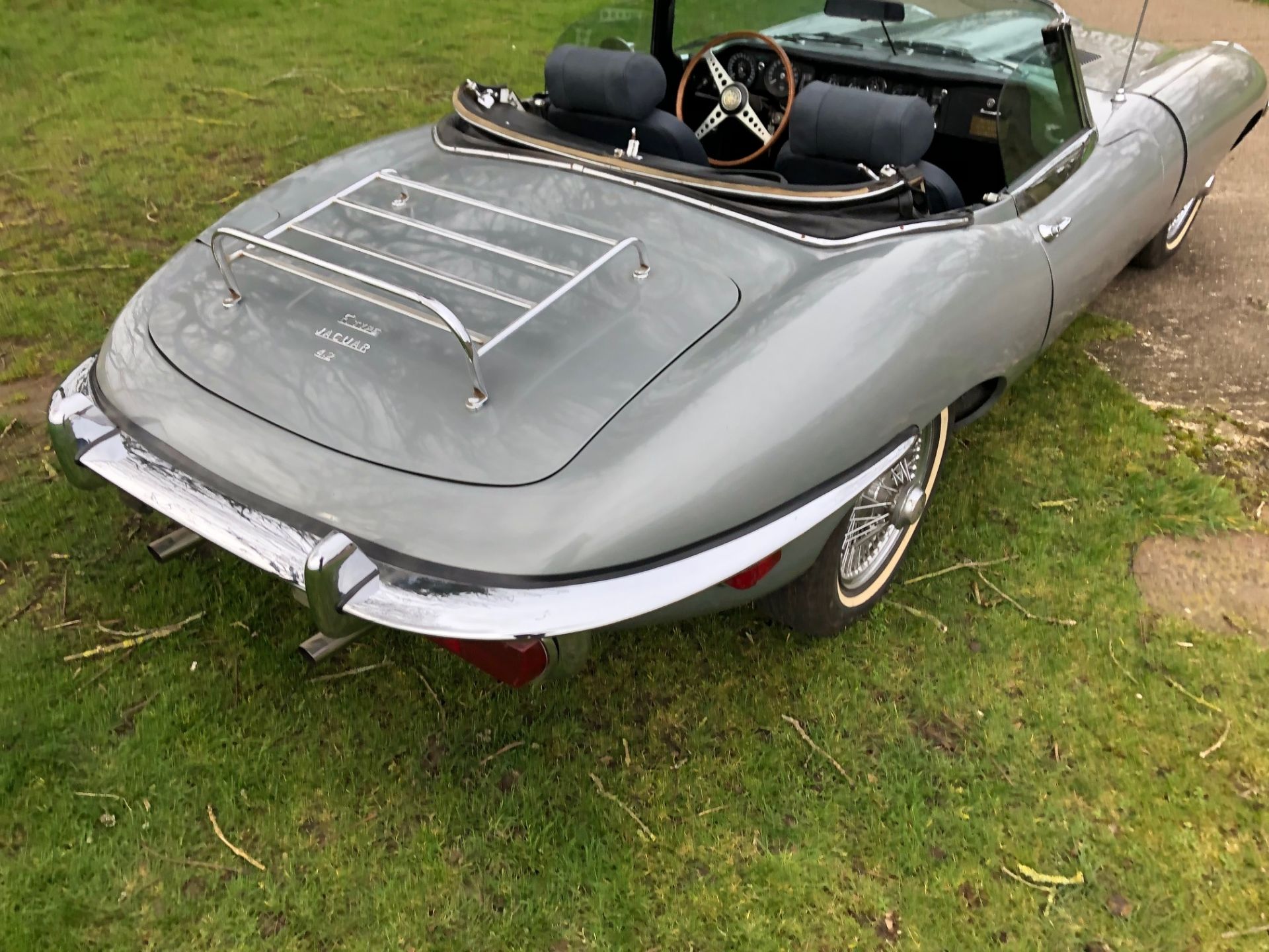 1969 Jaguar E-Type Series 2 4.2-Litre Chassis no. 1R11322 - Bild 11 aus 17