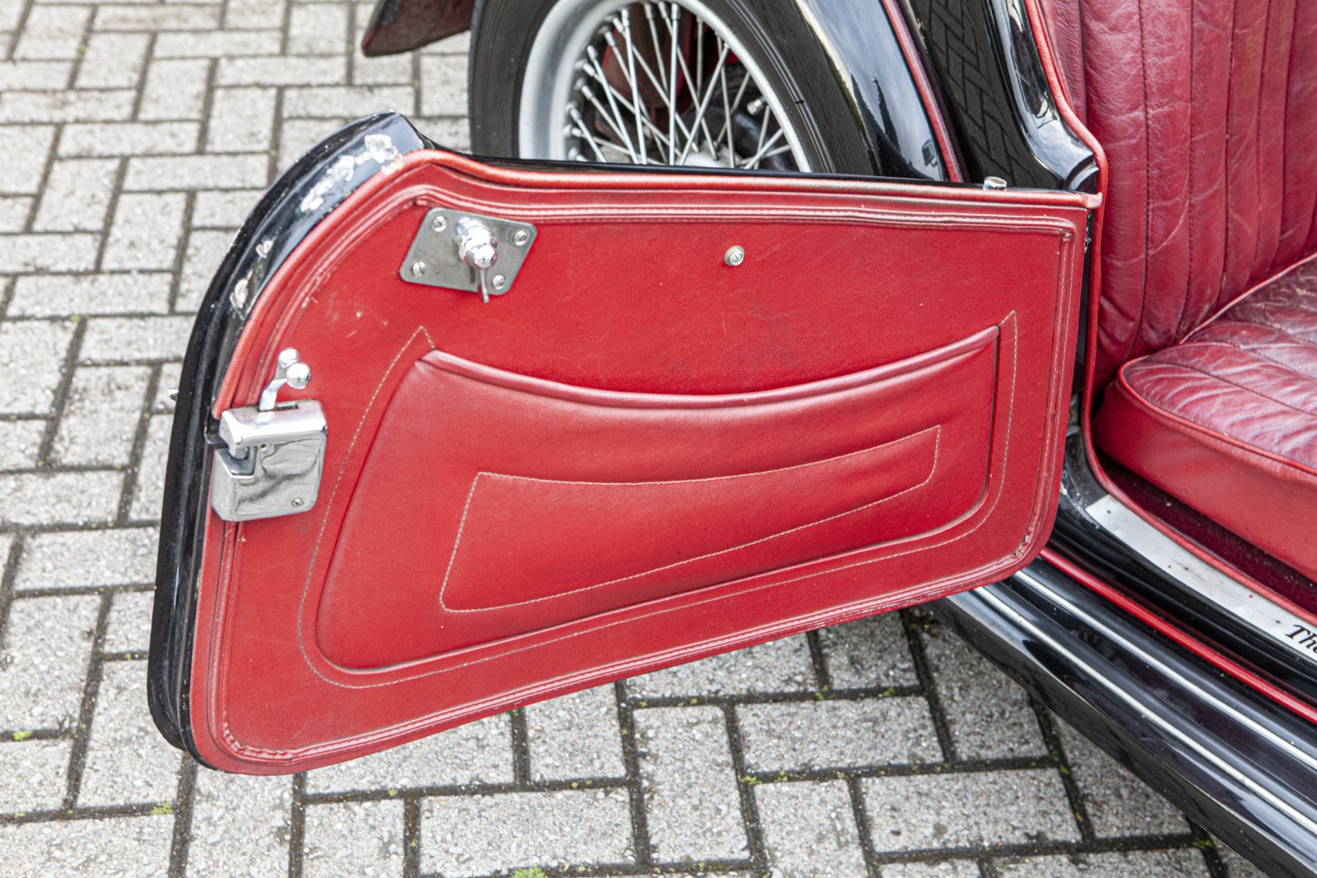 1949 MG TC Chassis no. TC8557 - Image 10 of 17