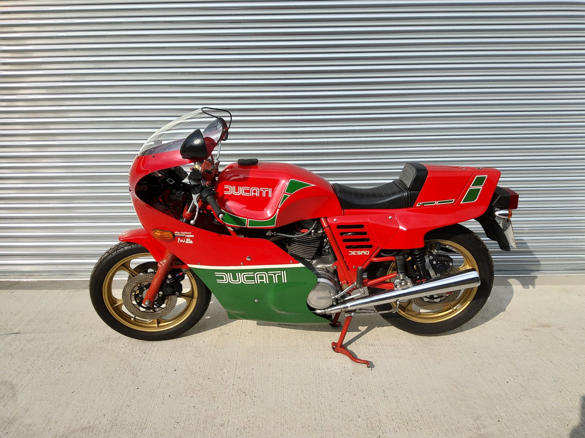 1986 Ducati 1,000cc Mike Hailwood Replica 'Mille' Frame no. ZDM1000R100700 Engine no. ZDM1000100905 - Bild 5 aus 28