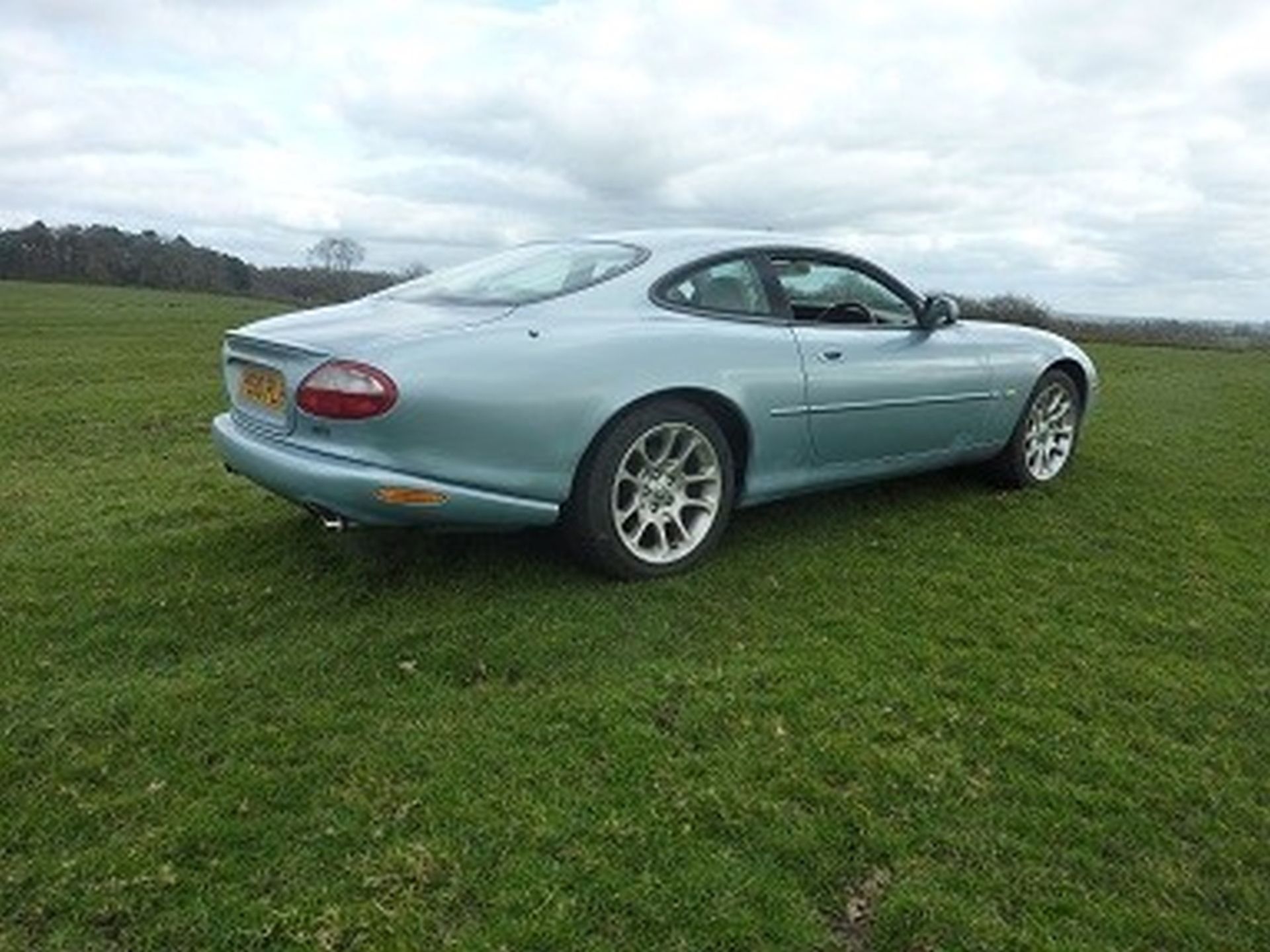 1997 Jaguar XK8 Coupe Sports Chassis no. SAJJGAED3ARD15360 - Bild 5 aus 8