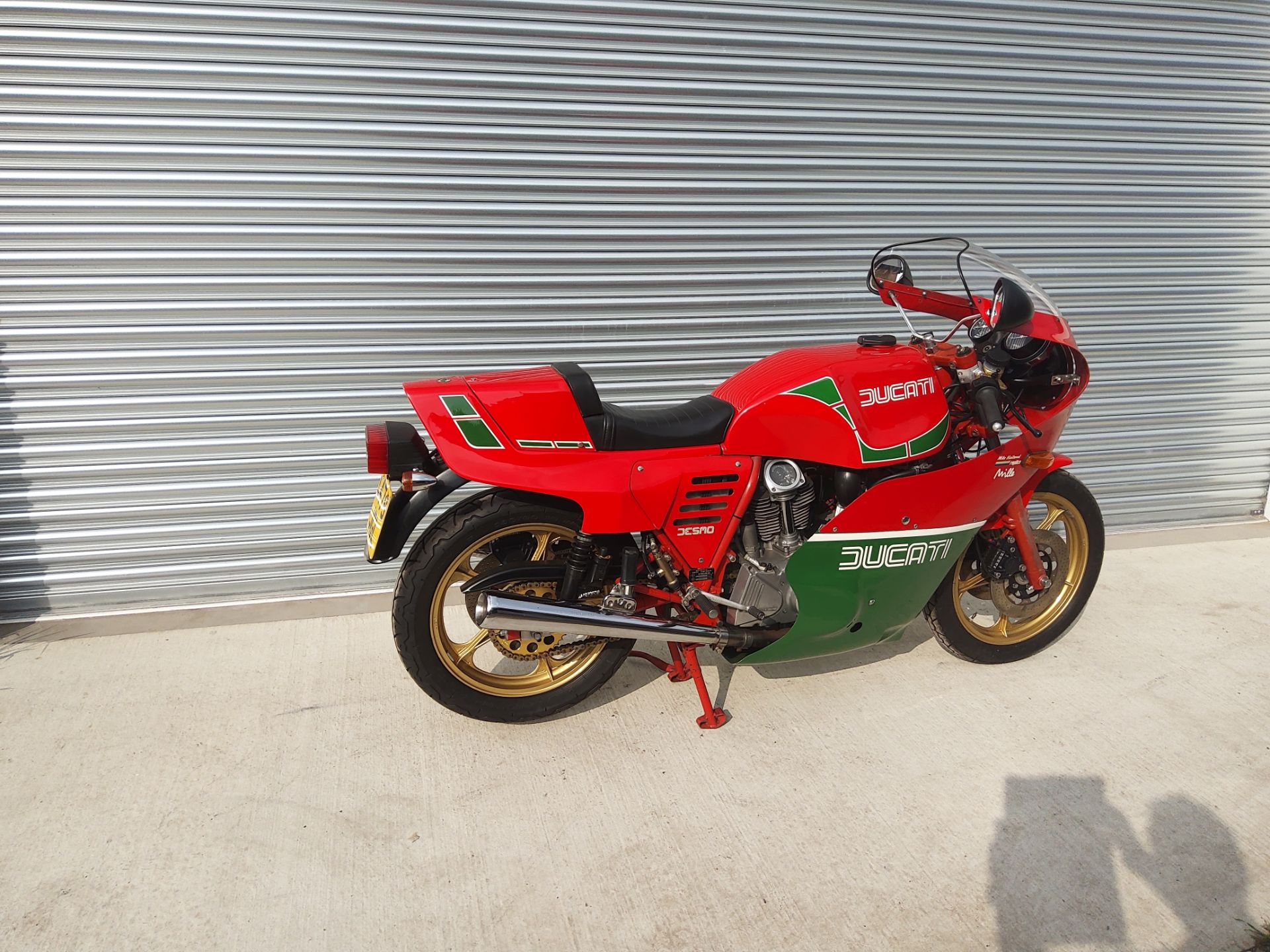 1986 Ducati 1,000cc Mike Hailwood Replica 'Mille' Frame no. ZDM1000R100700 Engine no. ZDM1000100905 - Bild 13 aus 28