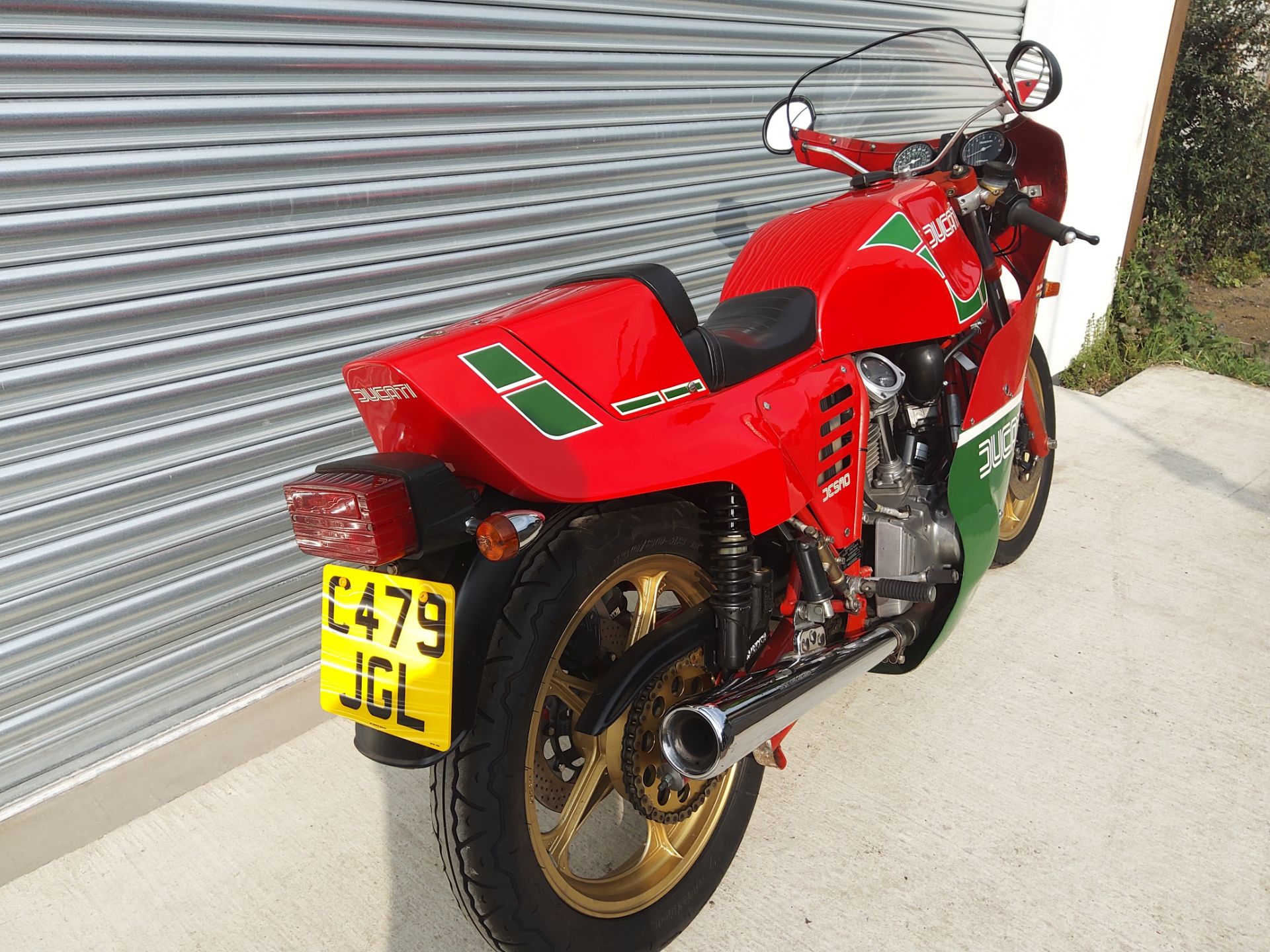 1986 Ducati 1,000cc Mike Hailwood Replica 'Mille' Frame no. ZDM1000R100700 Engine no. ZDM1000100905 - Bild 10 aus 28