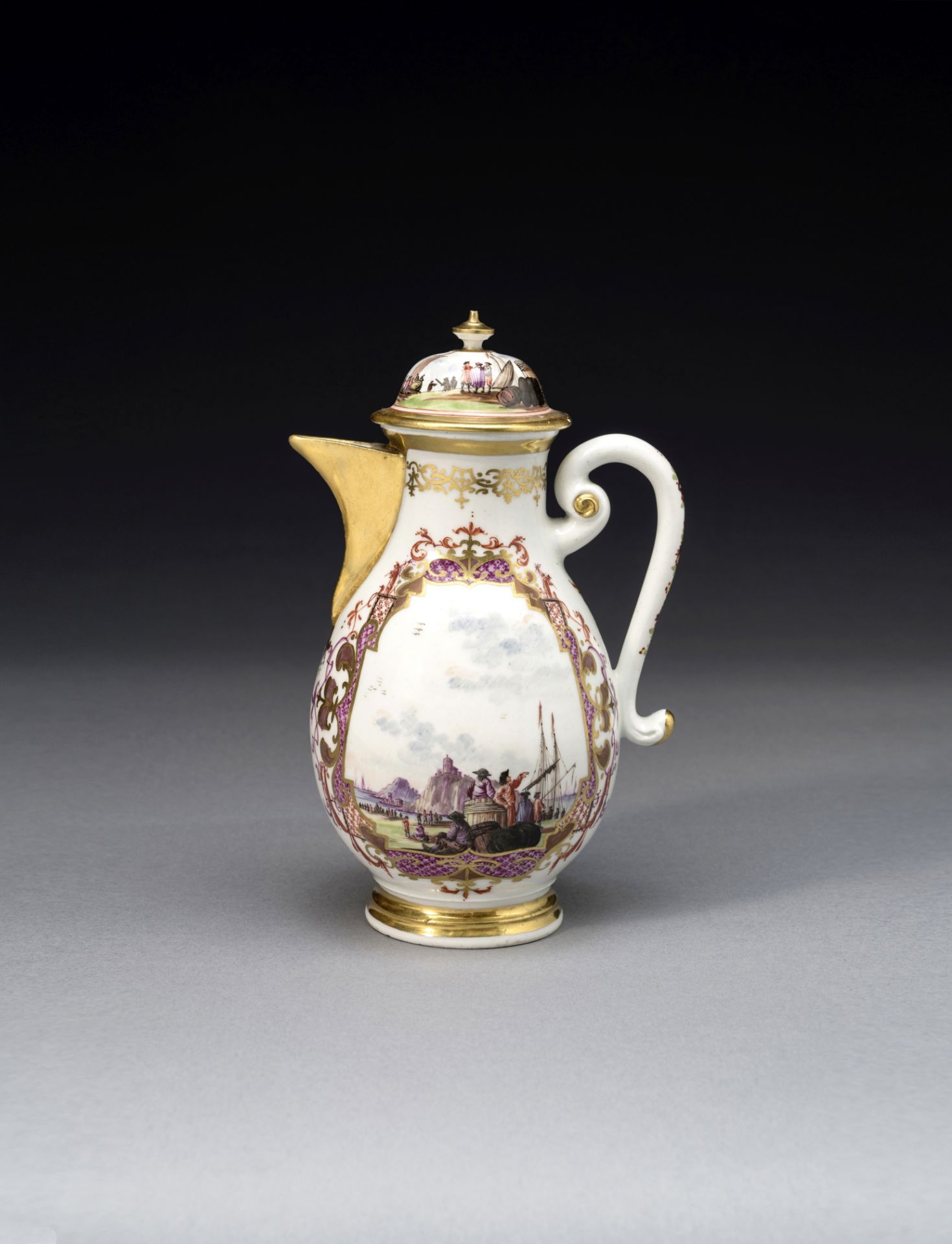 A Meissen coffee pot and cover, circa 1730