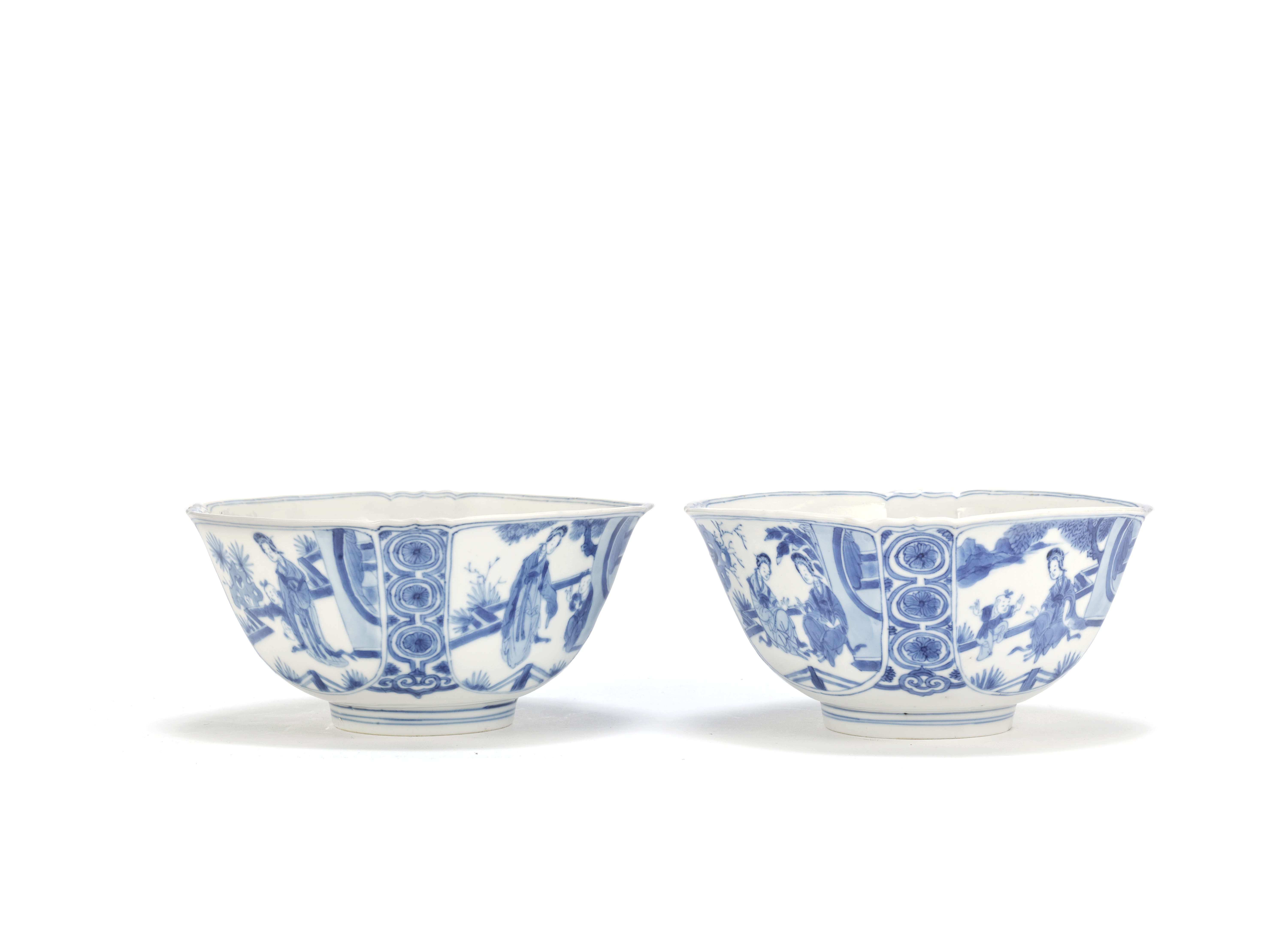 A pair of blue and white lobed square bowls Chenghua six-character marks, Kangxi (2)
