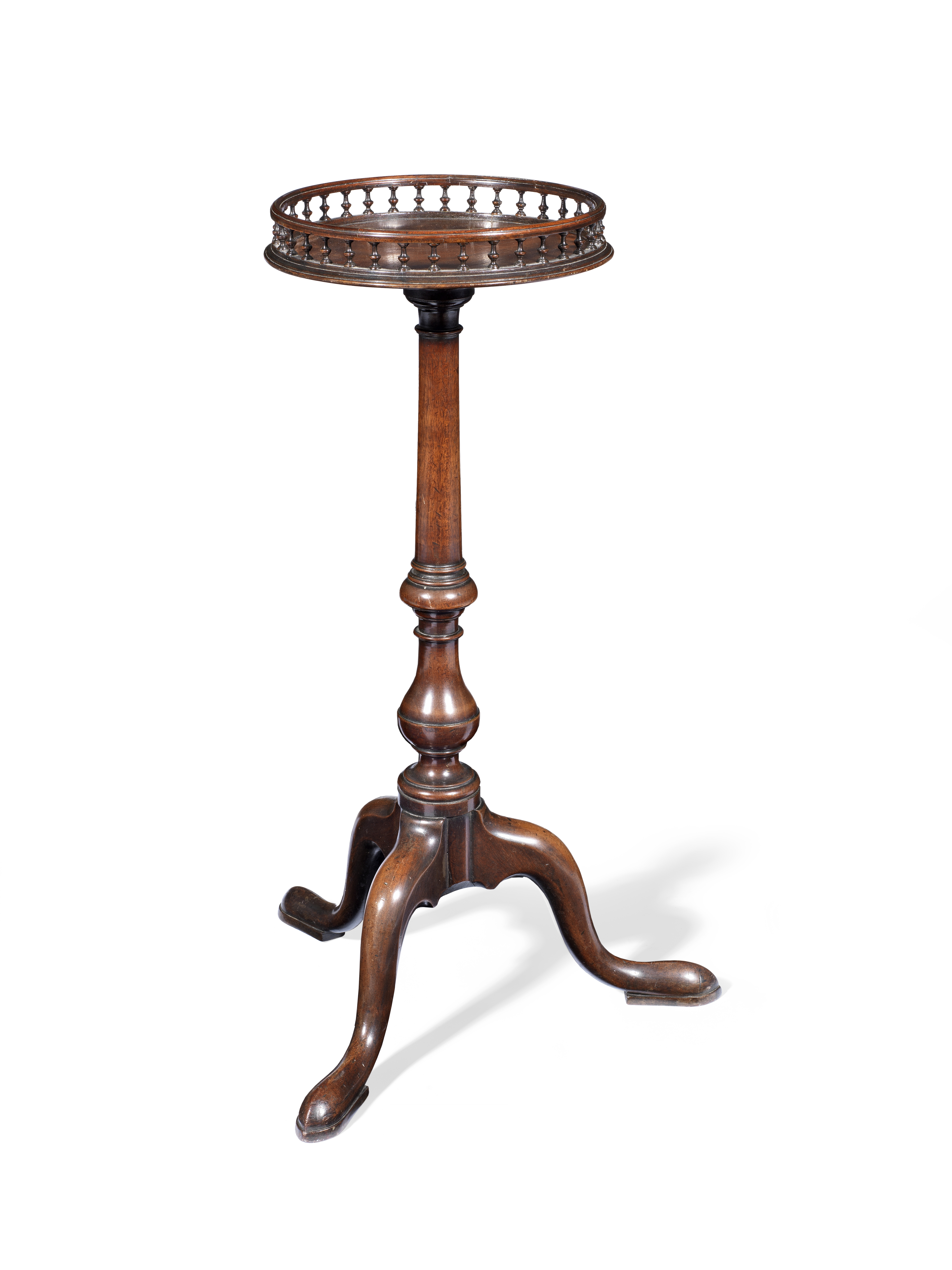 A late George II mahogany kettle stand