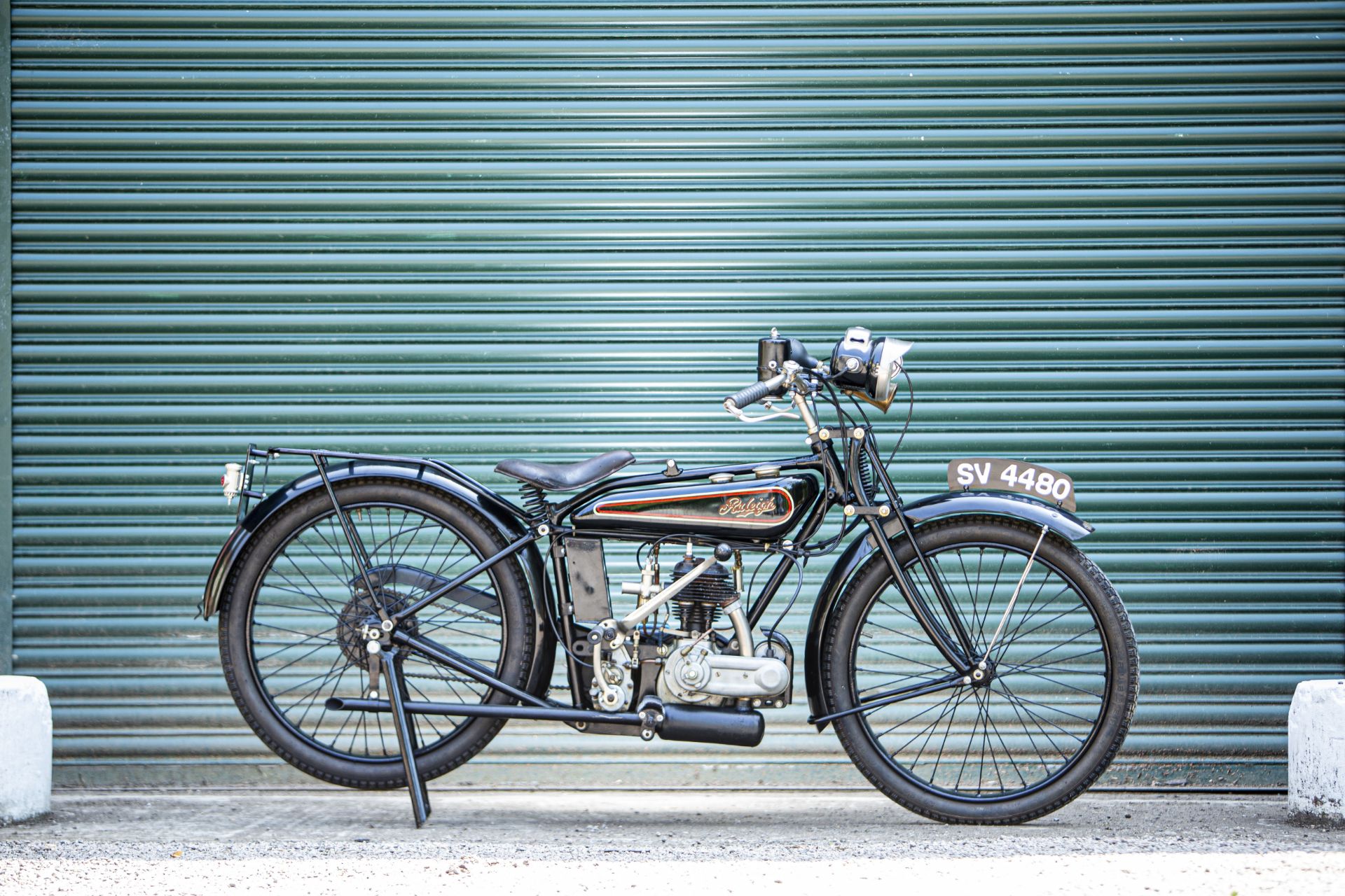 Property of a deceased's estate,1927 Raleigh 248cc Model 14 Frame no. SABTVRO3663180216 (see text...