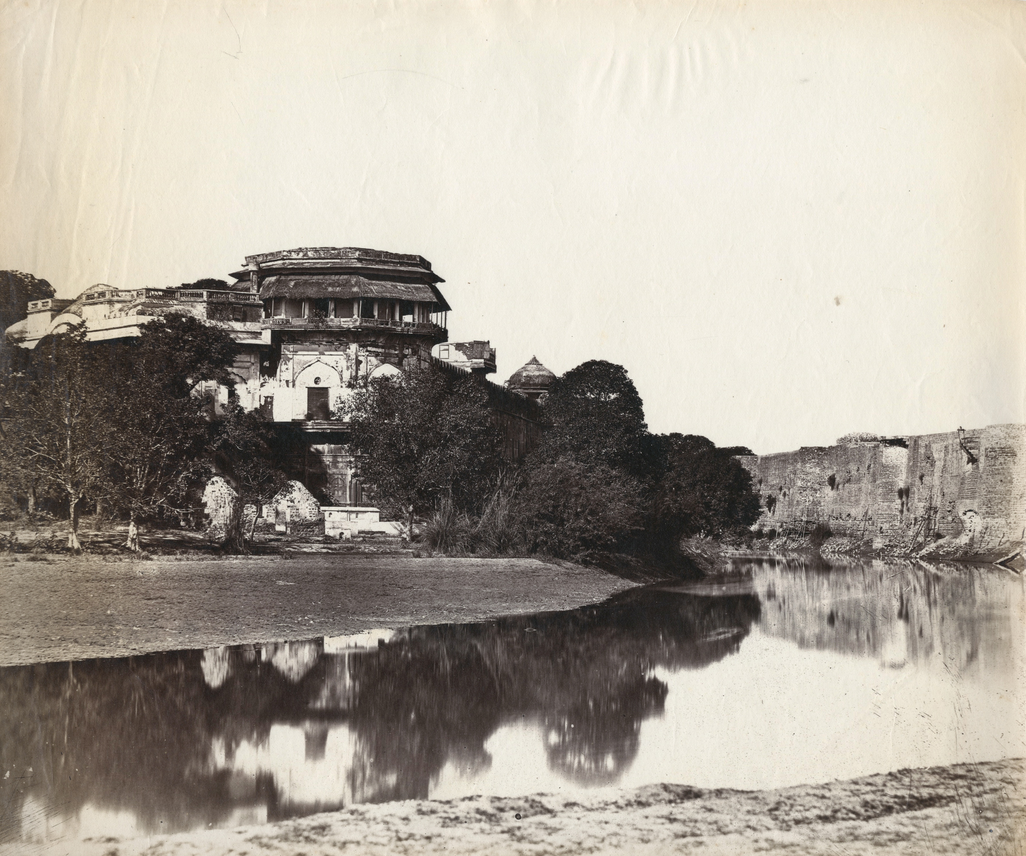 INDIA - PHOTOGRAPHY BEATO (FELICE) Eighteen photographs of Delhi and environs, 1858-1859