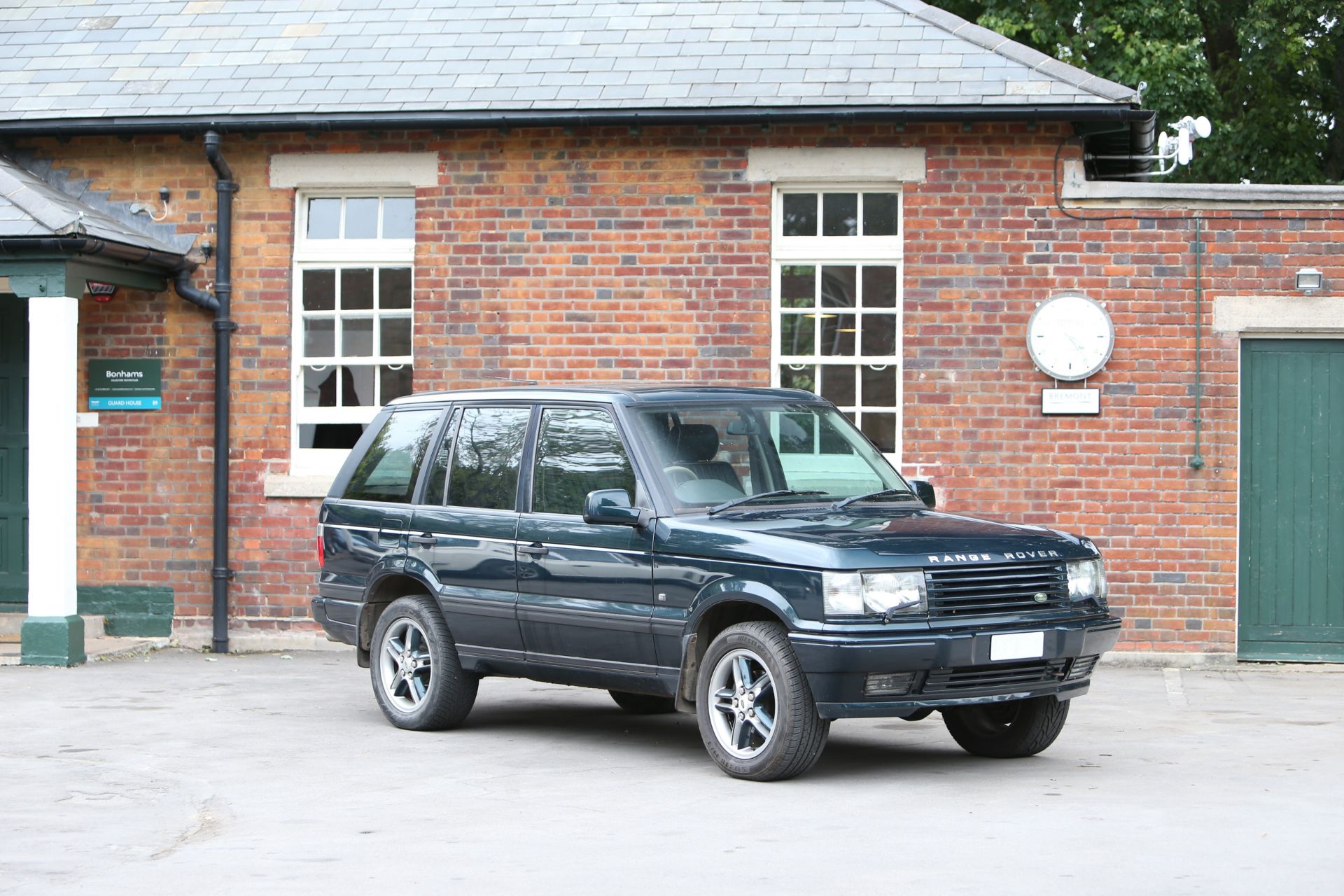 2000 Range Rover 4.6 Holland and Holland Chassis no. SALLPAMJ3YA438366