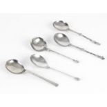 Five Baltic or Scandinavian Silver Spoons 17th century (5)